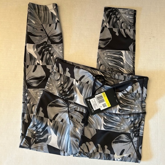 Nike Fast Crop Running Tight form fitting Leggings back zip pocket NWT Sz-S. U6 - Picture 12 of 12